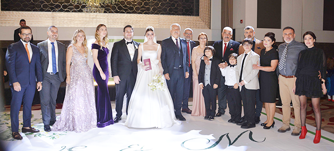 Adana’da yılın düğünü