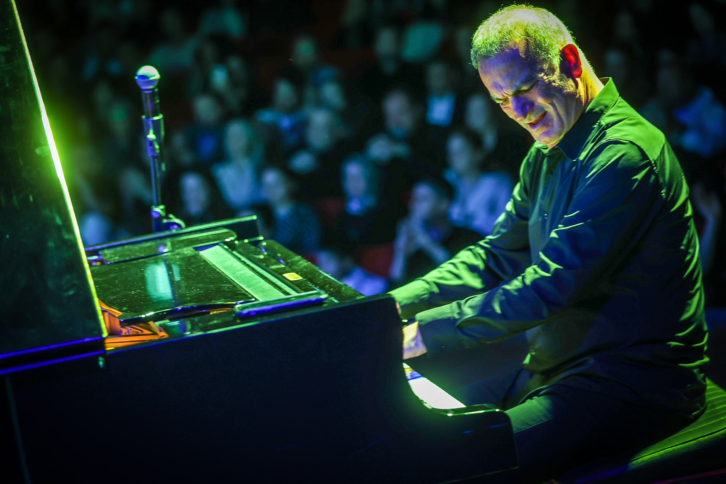 24. Uluslararası Antalya Piyano Festivali’nde Kerem Görsev’den caz rüzgarı