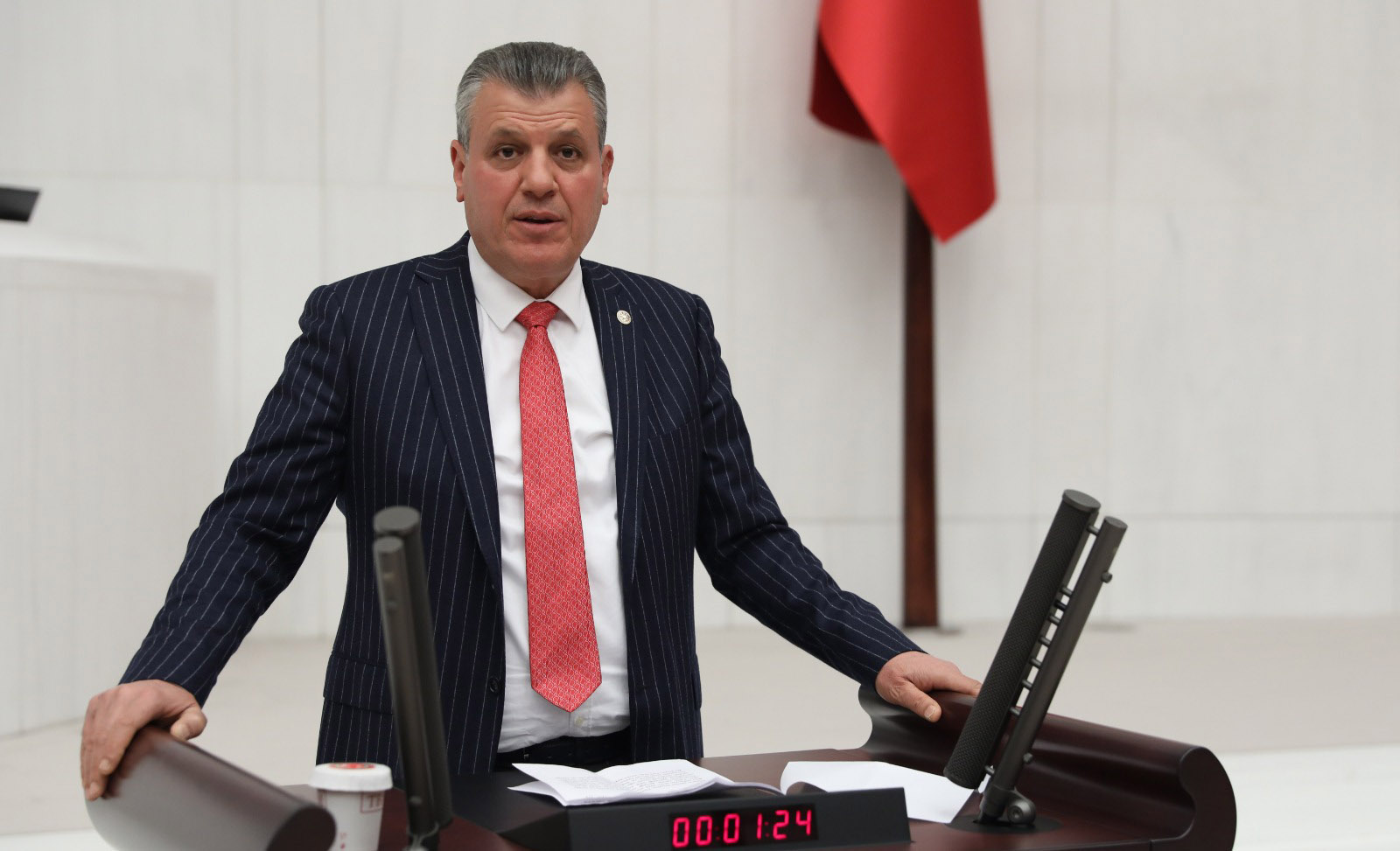 Ayhan Barut: “2025 hepimize iyi gelecek”