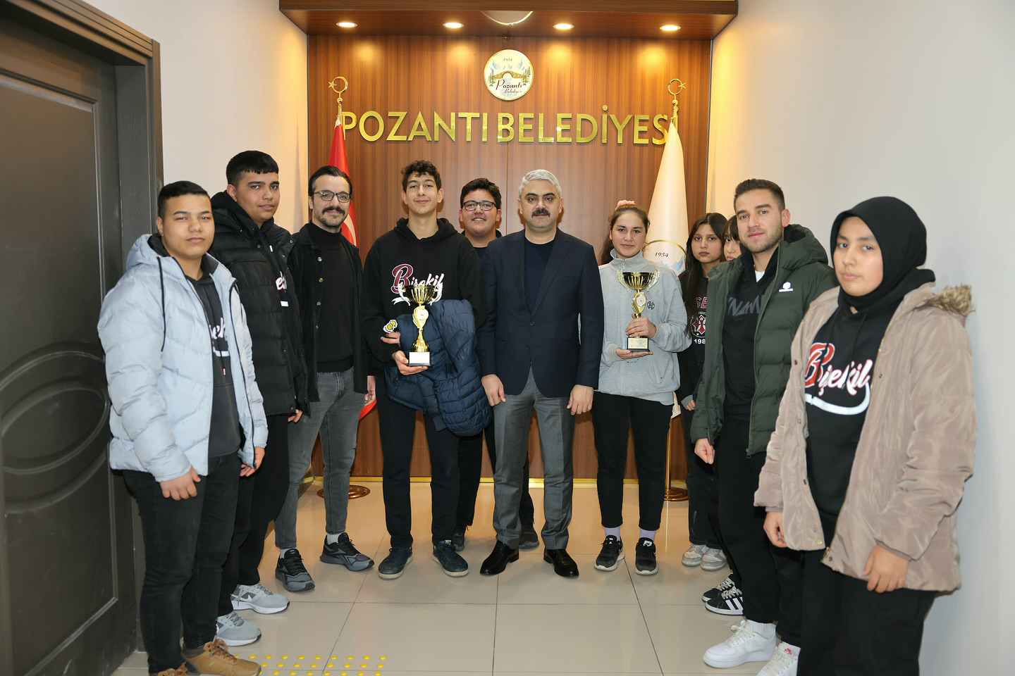 Başkan Avan’dan tebrik