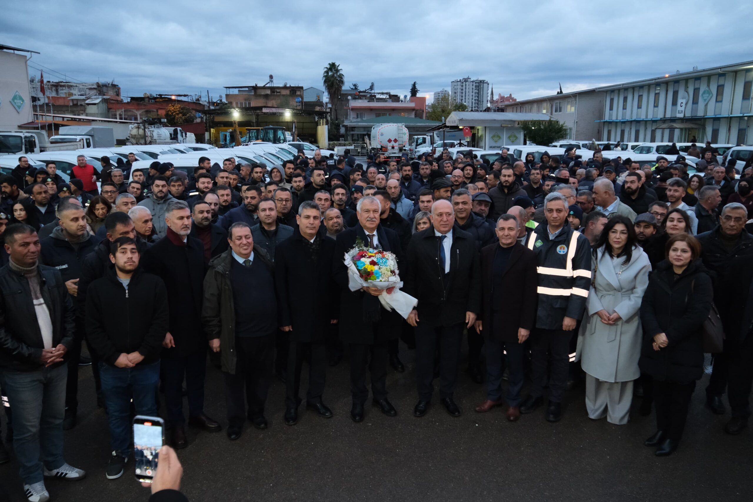 Başkan Karalar ASKİ personeliyle bir araya gelerek yeni yıl mesajı verdi