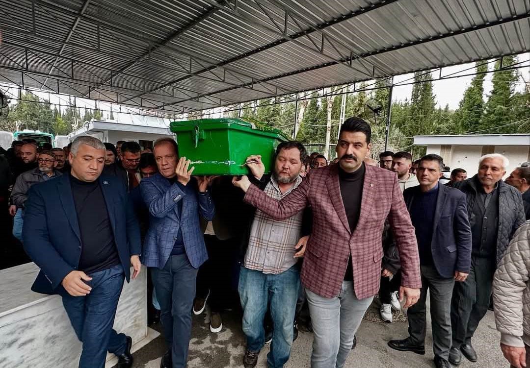 Kalp krizi sonucu hayatını kaybeden fenomen ‘1 Milyon Mehmet’ toprağa verildi