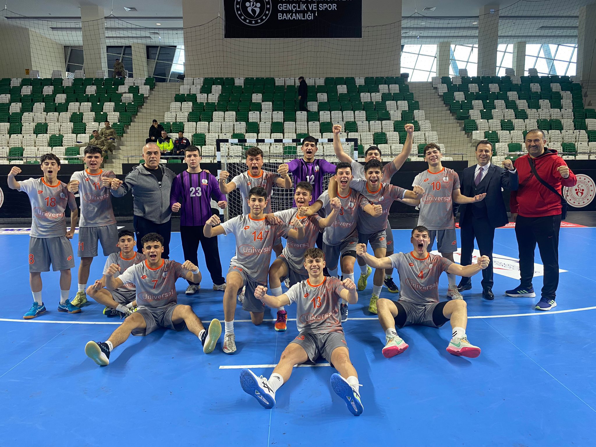 Spor Lisesi Türkiye Üçüncüsü