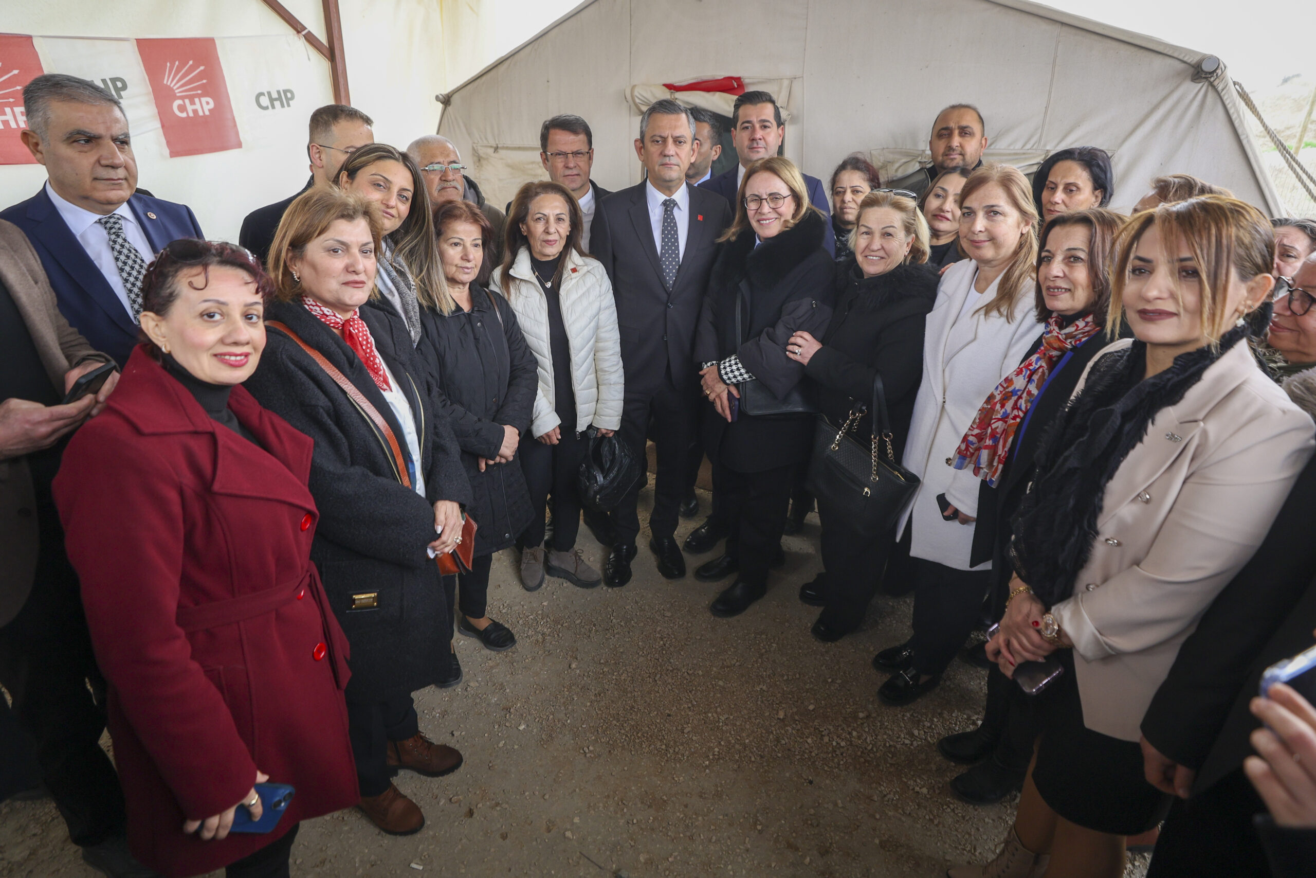 CHP lideri Özel: Depreme siyaset üstü bir milli seferberlik öneriyoruz