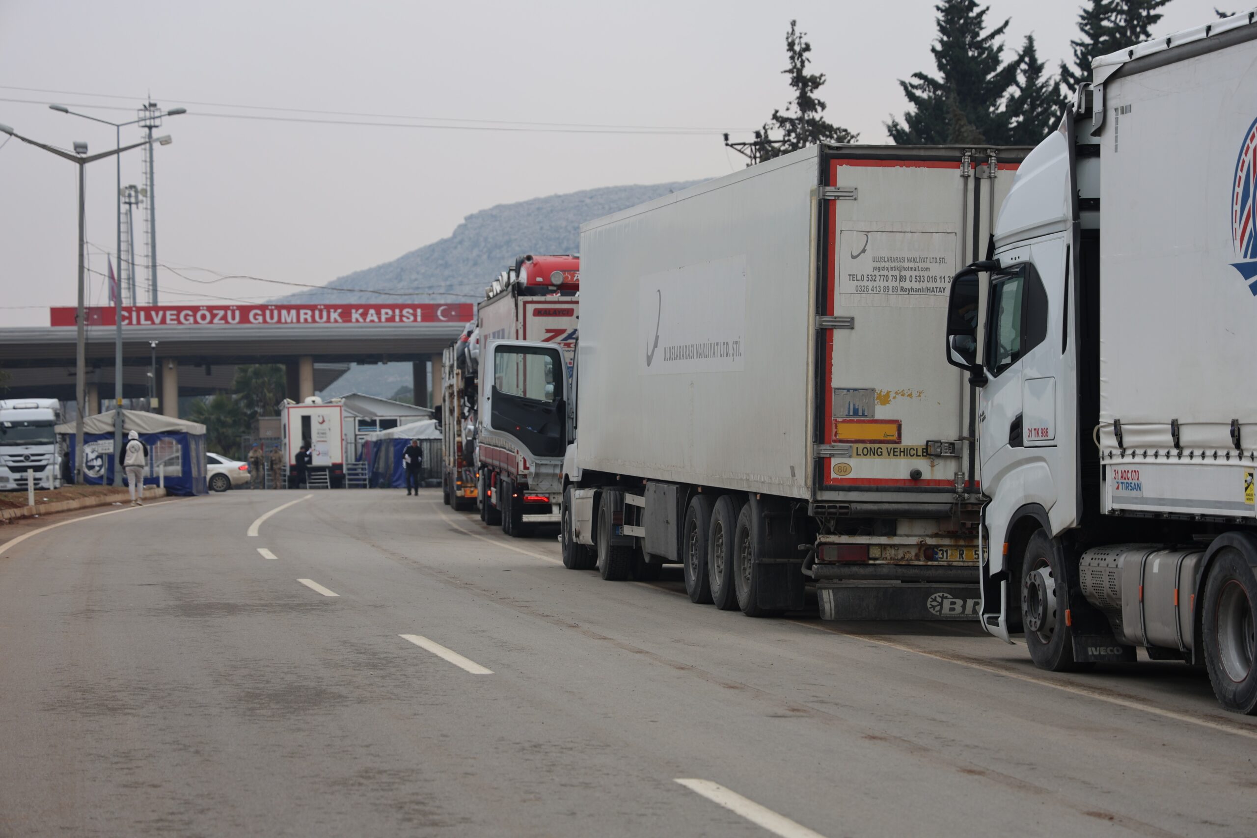Cilvegözü sınır kapısında tır yoğunluğu devam ediyor
