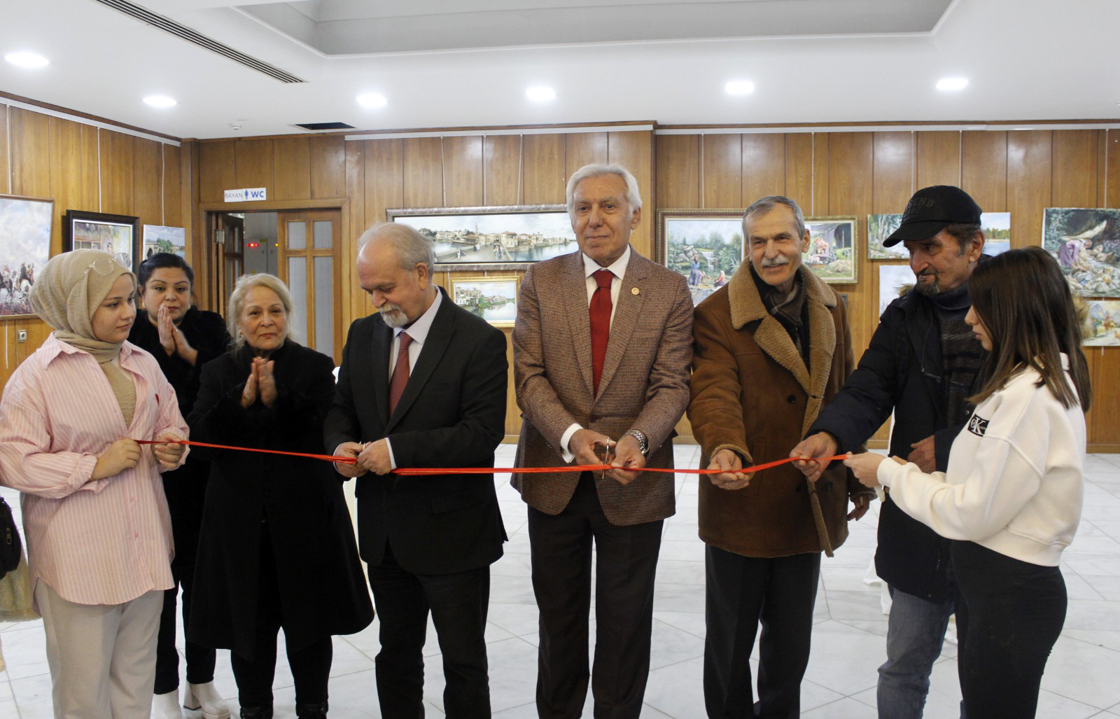Adana Büyükşehir Belediyesi Abdullah Yılmaz’ın eserlerini sanatseverlerle buluşturdu