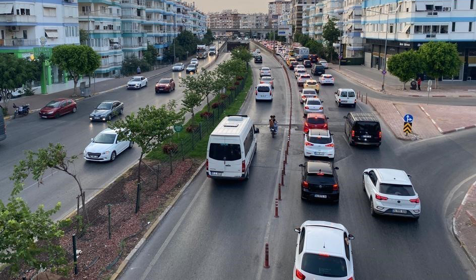 Antalya’da motorlu kara taşıtları sayısı 1 milyon 578 bin 360 oldu