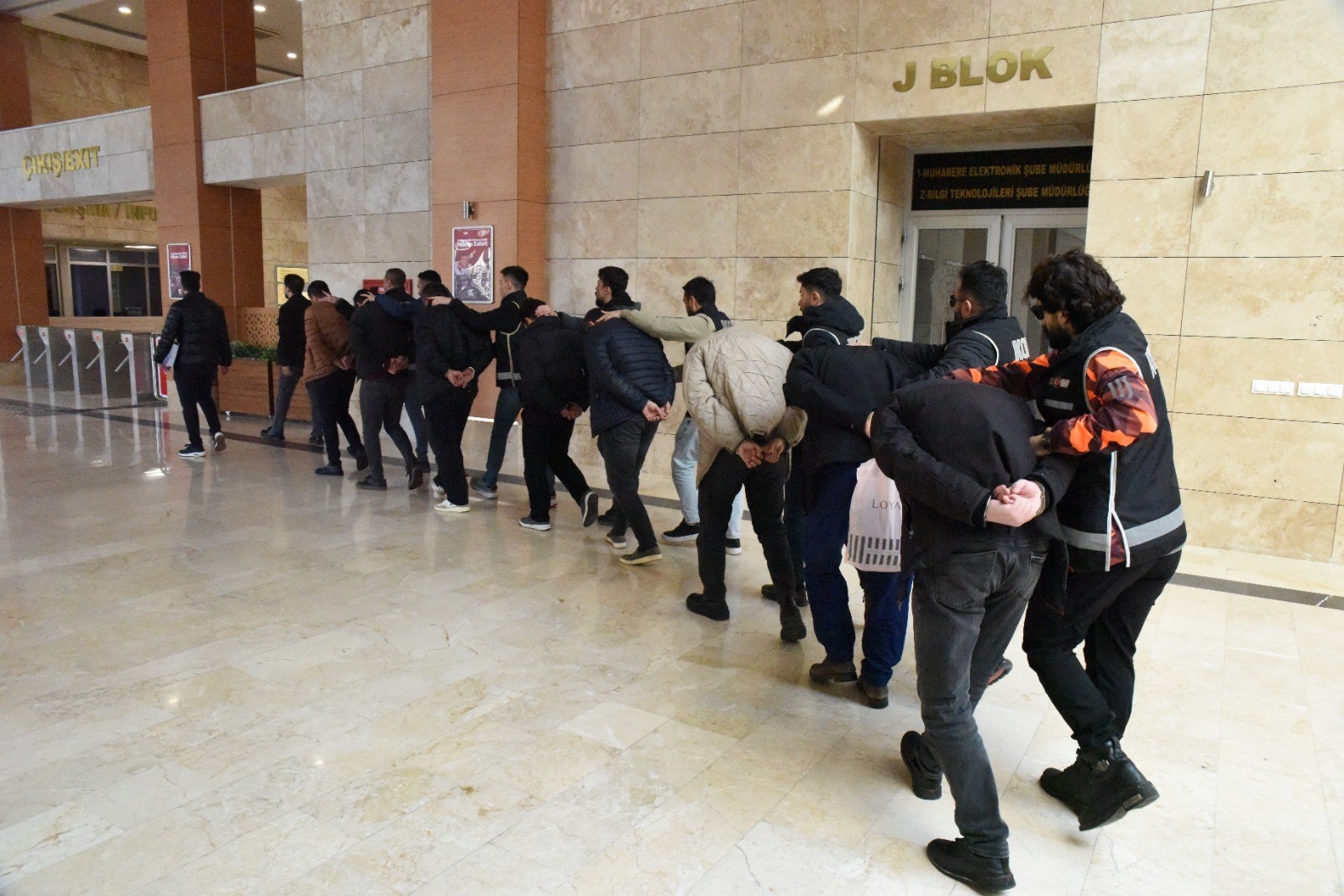 Antalya’da tefecilik operasyonu: 7 tutuklama