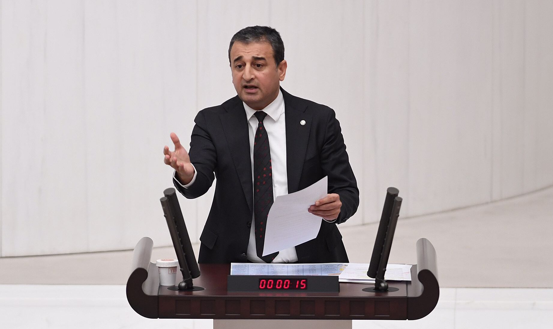 Burhanettin Bulut: “Ne TBMM ne de CİMER kredinin akıbetine yanıt vermiyor”