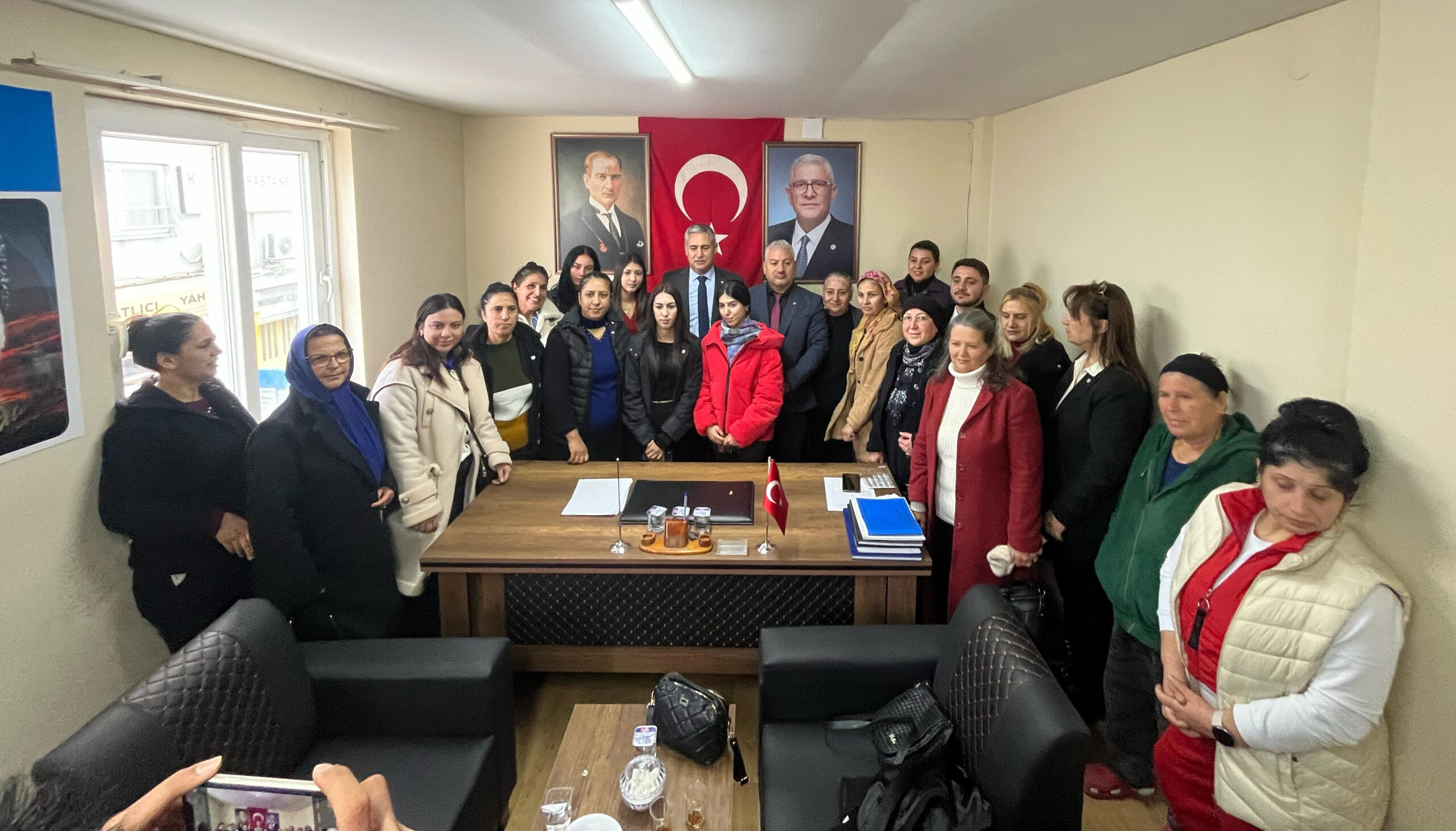 İYİ Parti Karataş İlçe Başkanlığı yeni binasında törenle açıldı