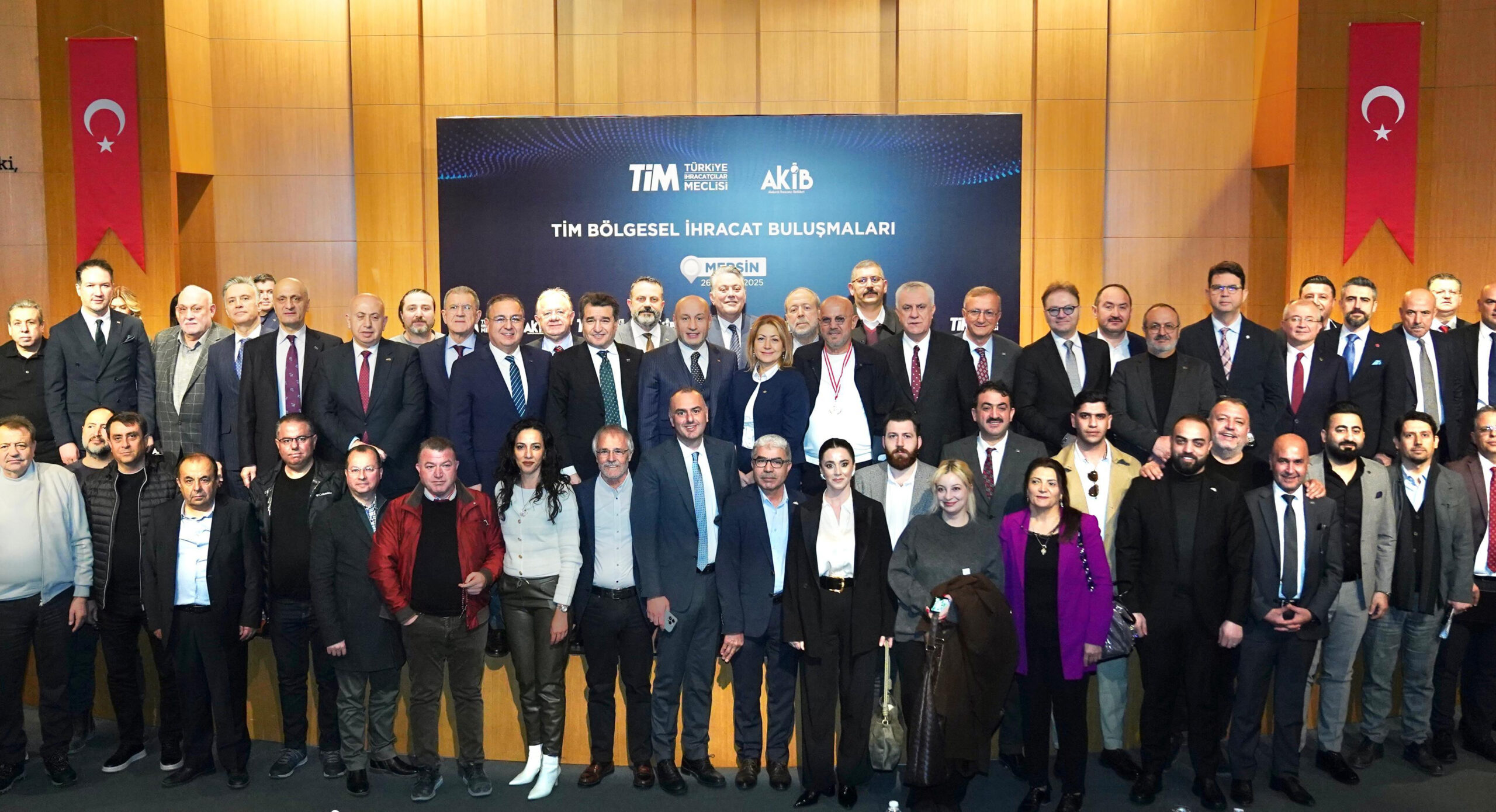 İhracat ailesi AKİB’te bir araya geldi