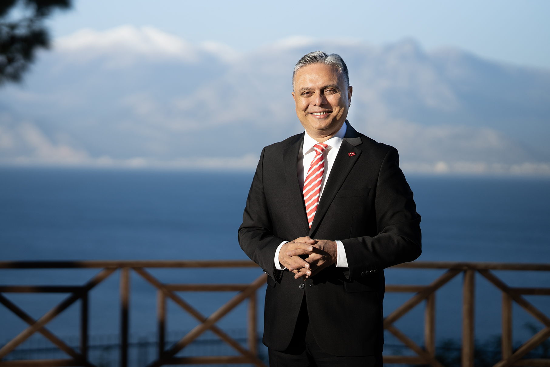 Muratpaşa Belediye Başkanı Ümit Uysal’dan Cumhurbaşkanı adaylığı sinyali