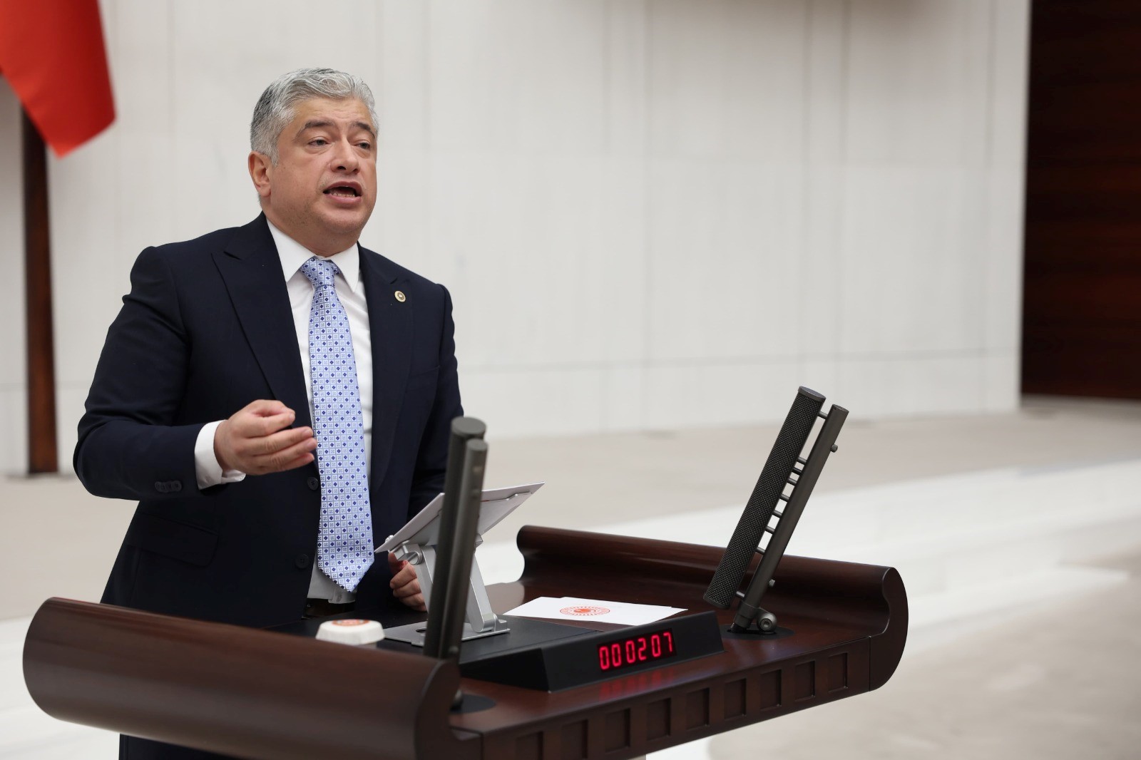 Sadullah Kısacık: “İstihdamın ve ihracatın lokomotifi tekstil sektörü bitiriliyor”