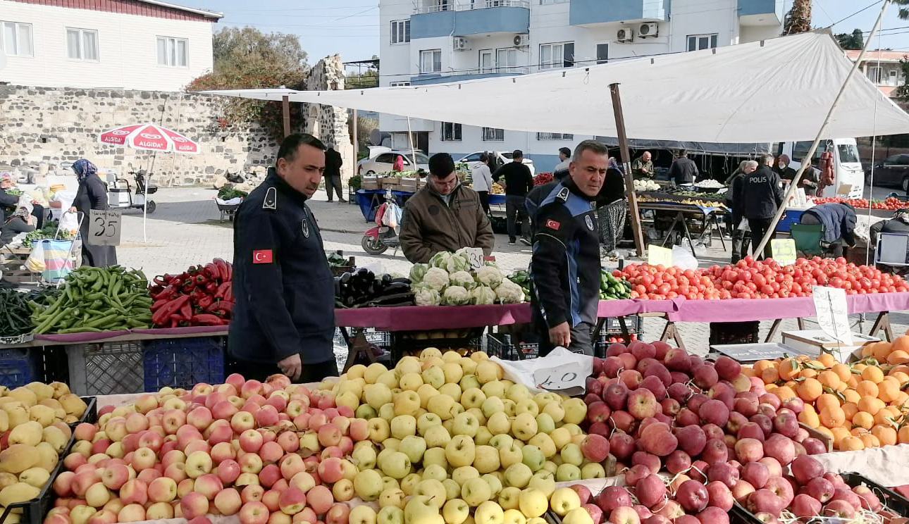 Yumurtalık Belediyesi hem esnafı hem de vatandaşı düşünerek hareket ediyor