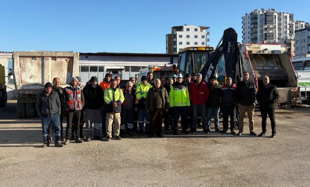 Yumurtalık’ta jandarmadan belediye personeline trafik eğitimi