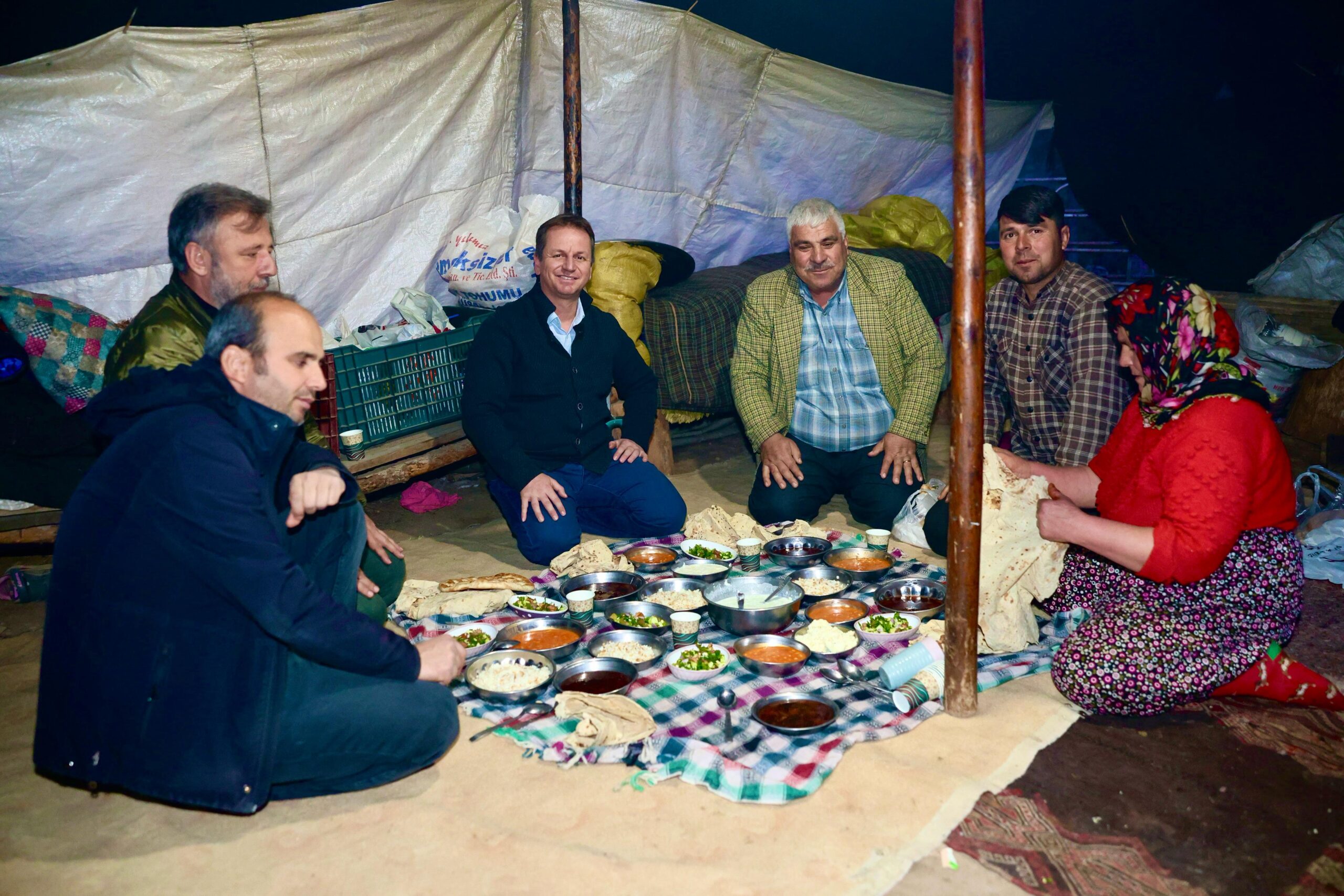 Gülnar Belediye Başkanı Önge, Yörüklerle iftar yaptı