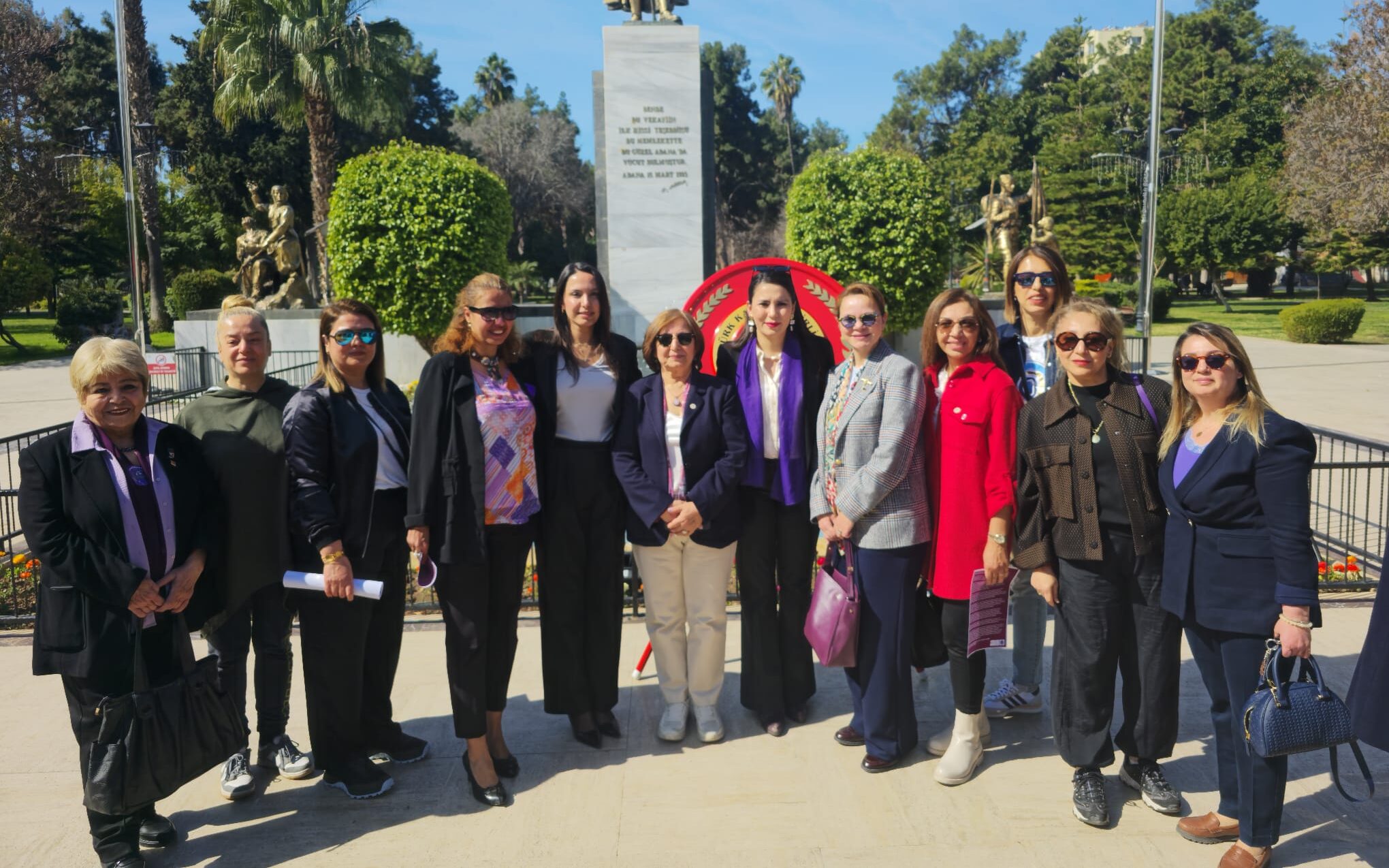 AKDAM ve KADER, Atatürk Anıtı’nda ortak basın açıklaması yaptı