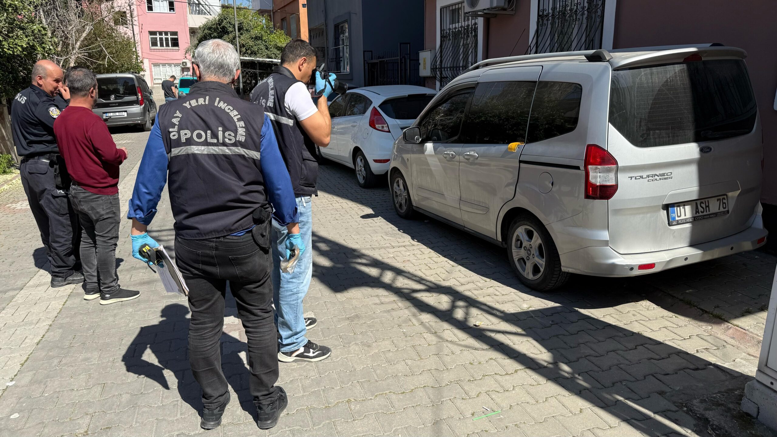 Adana’da damat dehşeti: 1 ölü, 3 yaralı
