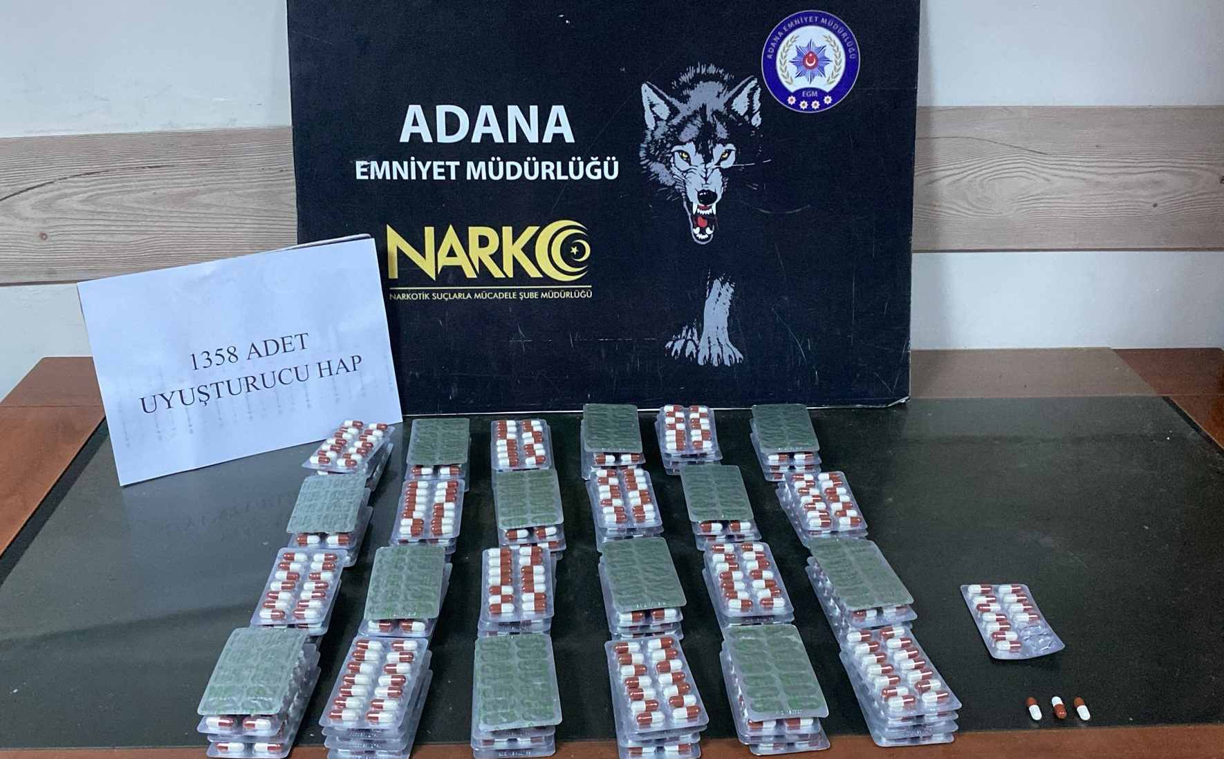Adana’da uyuşturucu operasyonları kapsamında yakalanan 40 zanlı tutuklandı