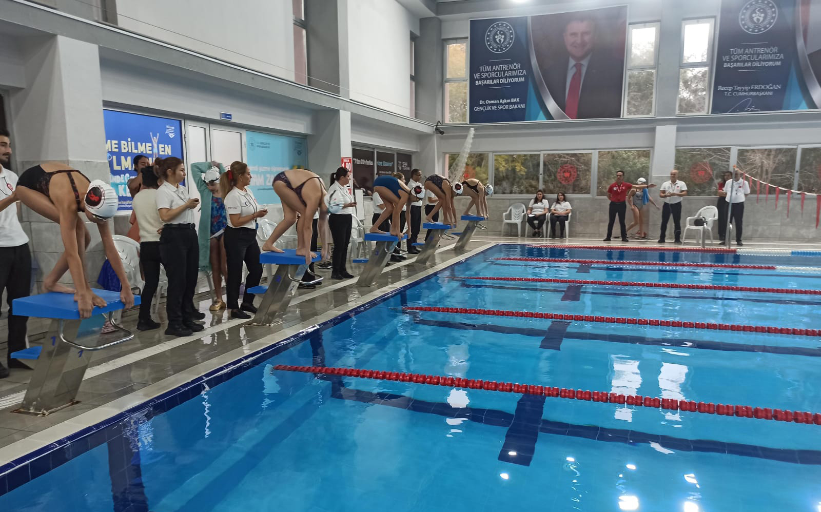 Başarıya kulaç attılar