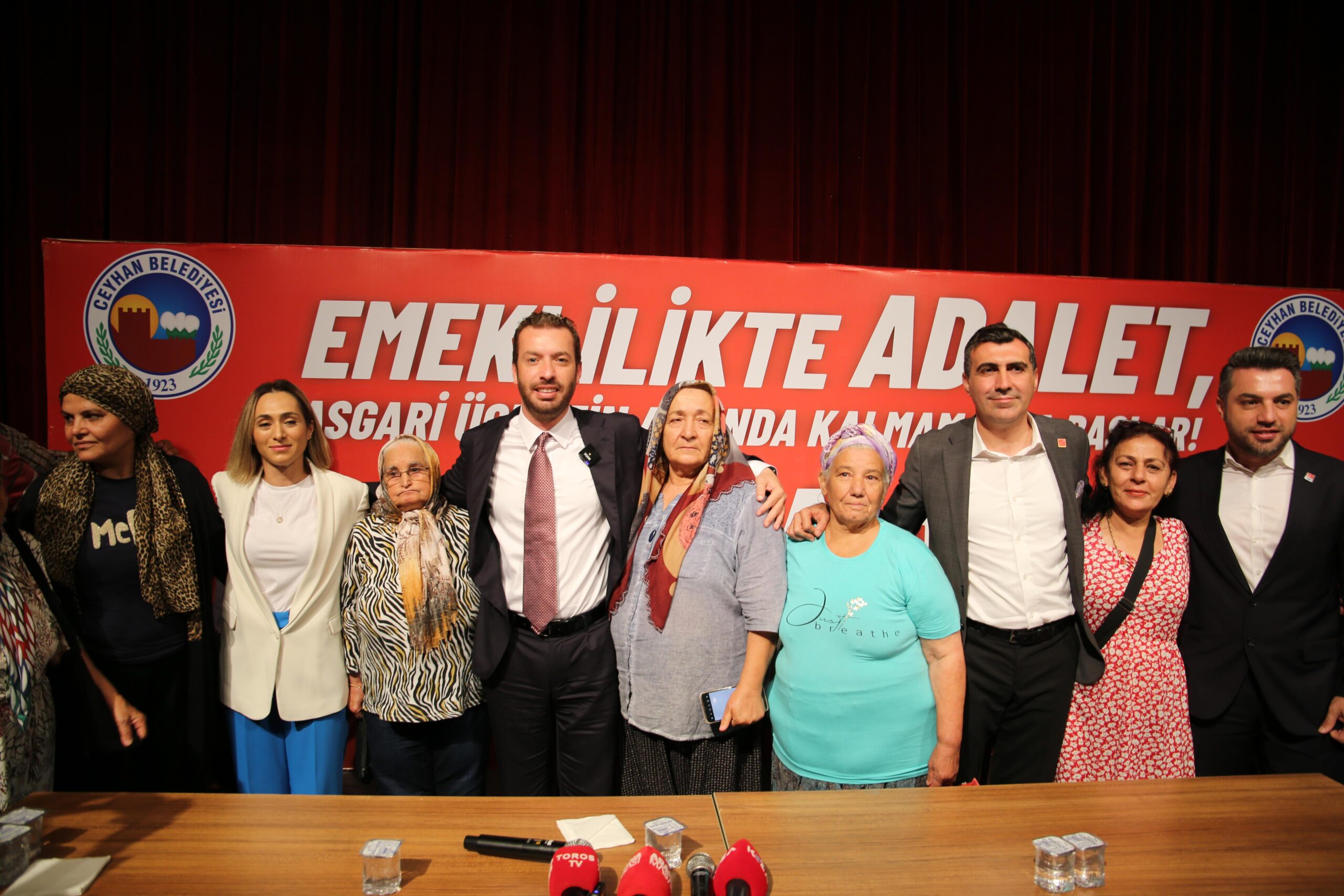 Ceyhan Belediyesi’nden emeklilere 5 bin TL bayram ikramiyesi