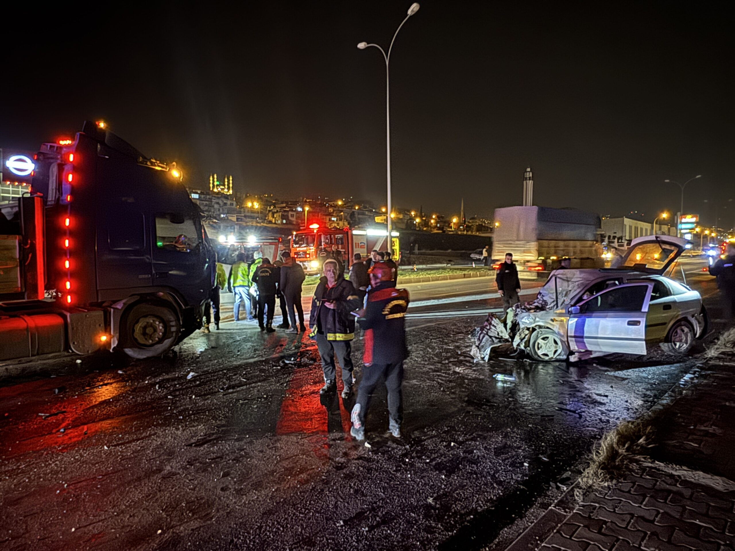 Kahramanmaraş’ta zincirleme trafik kazasında 3 kişi yaralandı