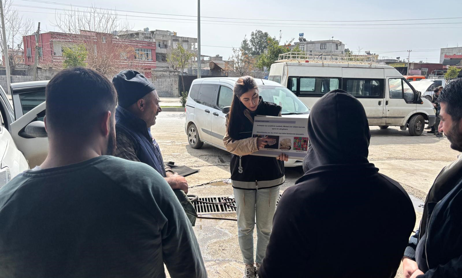 Veliler ve vatandaşlar uyuşturucuya karşı bilgilendirildi