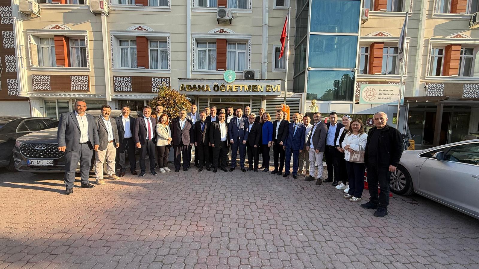 Adana sağlık hizmetlerinin geleceği Adana Öğretmenevi’nde masaya yatırıldı