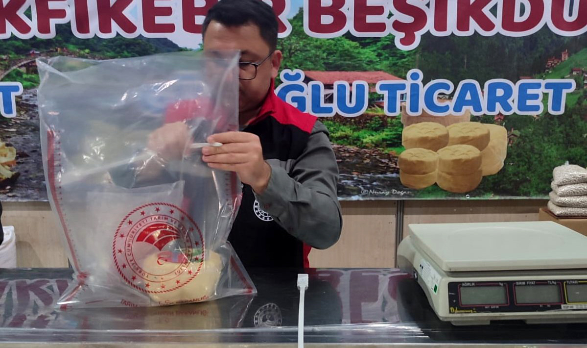 Adana’da 480 kilogram gıda maddesi imha edildi