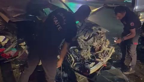 Adana’da otomobil ile kamyon çarpıştı: 1 ölü, 1 yaralı