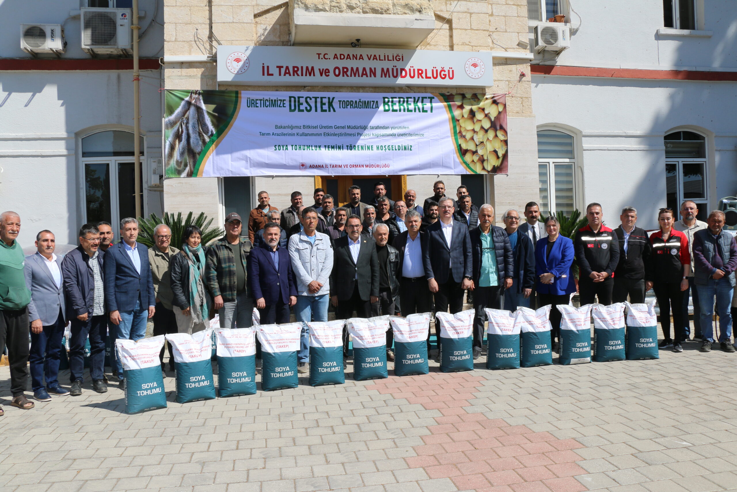 Adana’da üreticilere 654 ton tohum dağıtıldı
