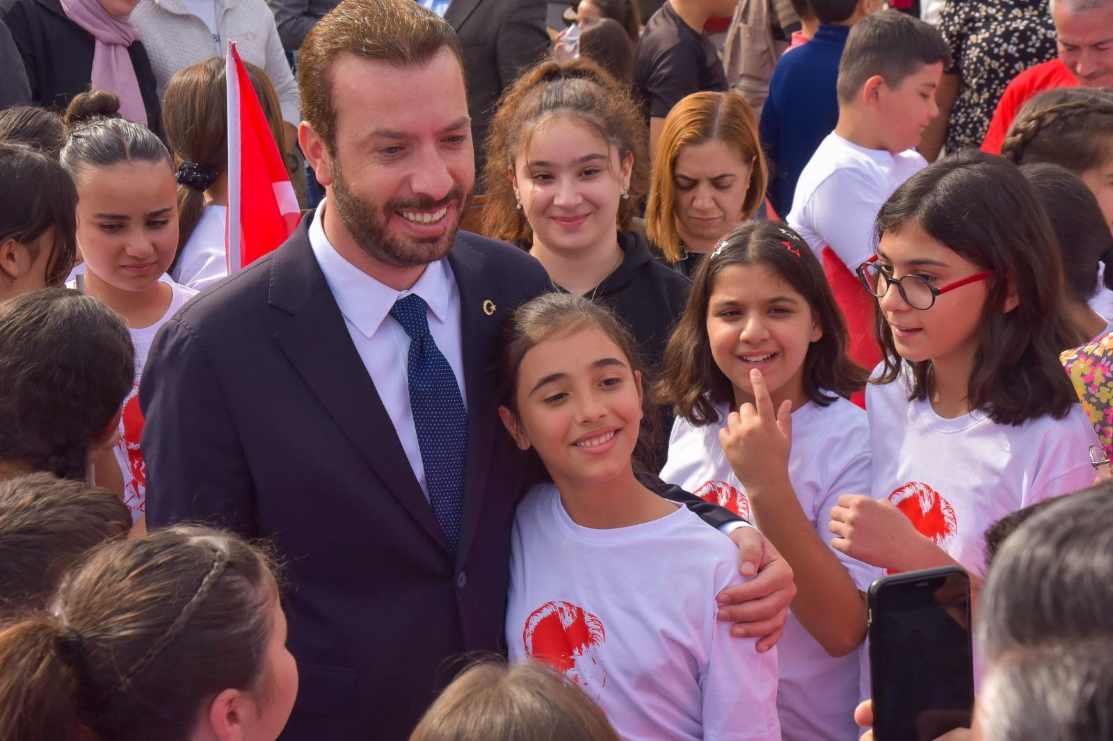 Başkan Kadir Aydar’dan 23 Nisan Mesajı: “Egemenlik, geleceğimizin teminatı çocuklarımıza aittir”
