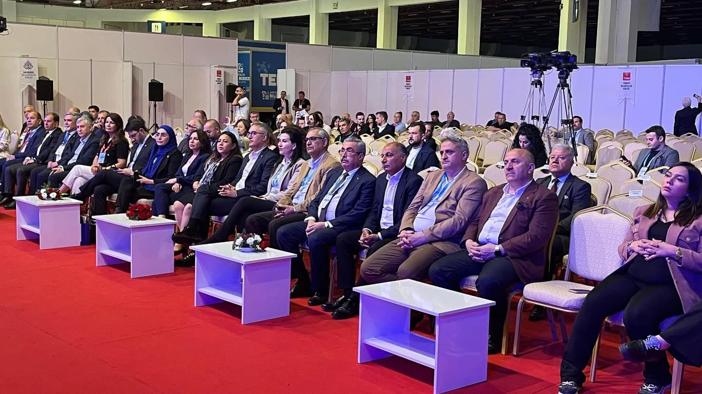 Başkan Karataş Antalya’da