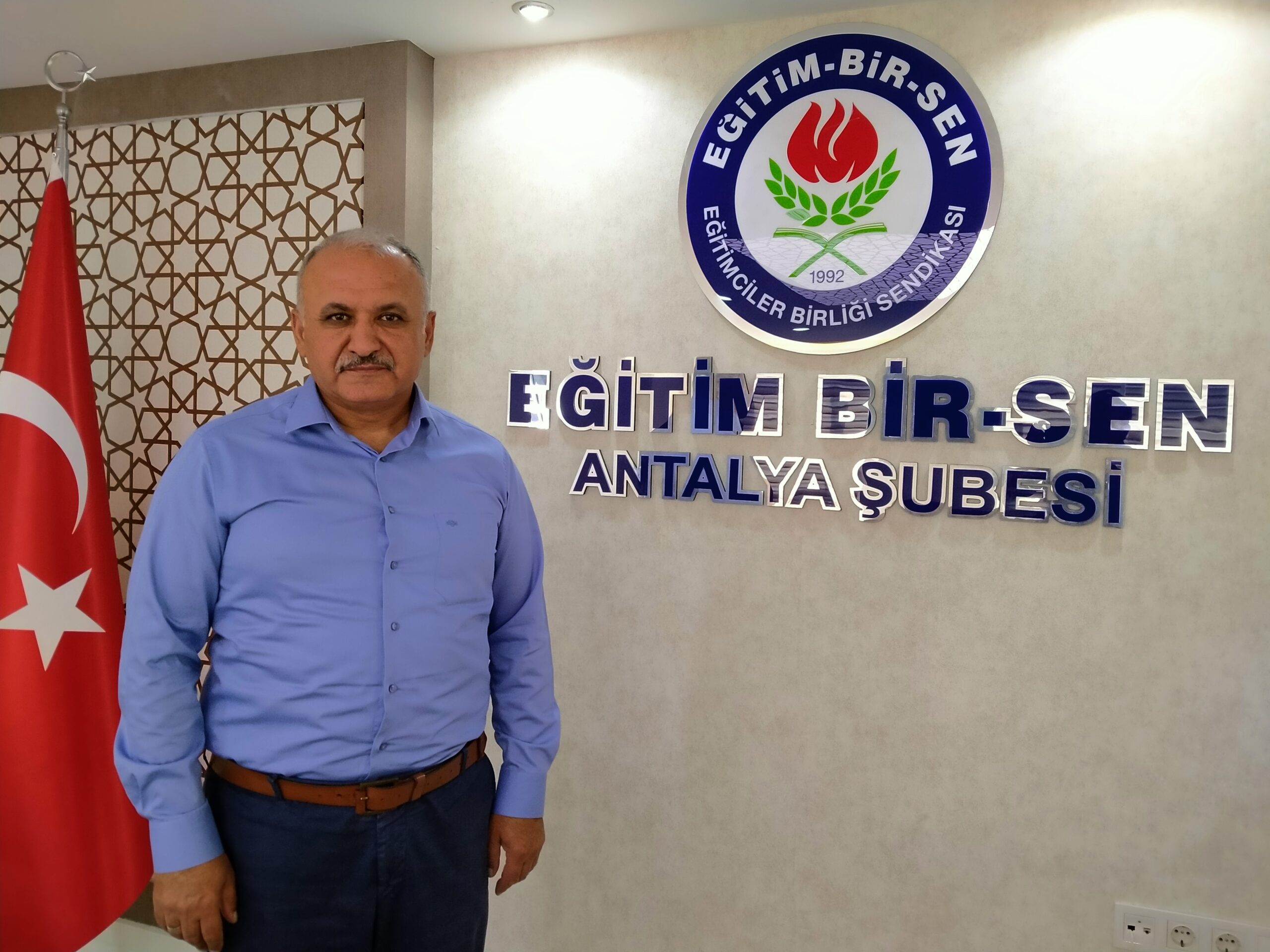 Başkan Miran: “Atama bahanesiyle sokağa döküyorlar”