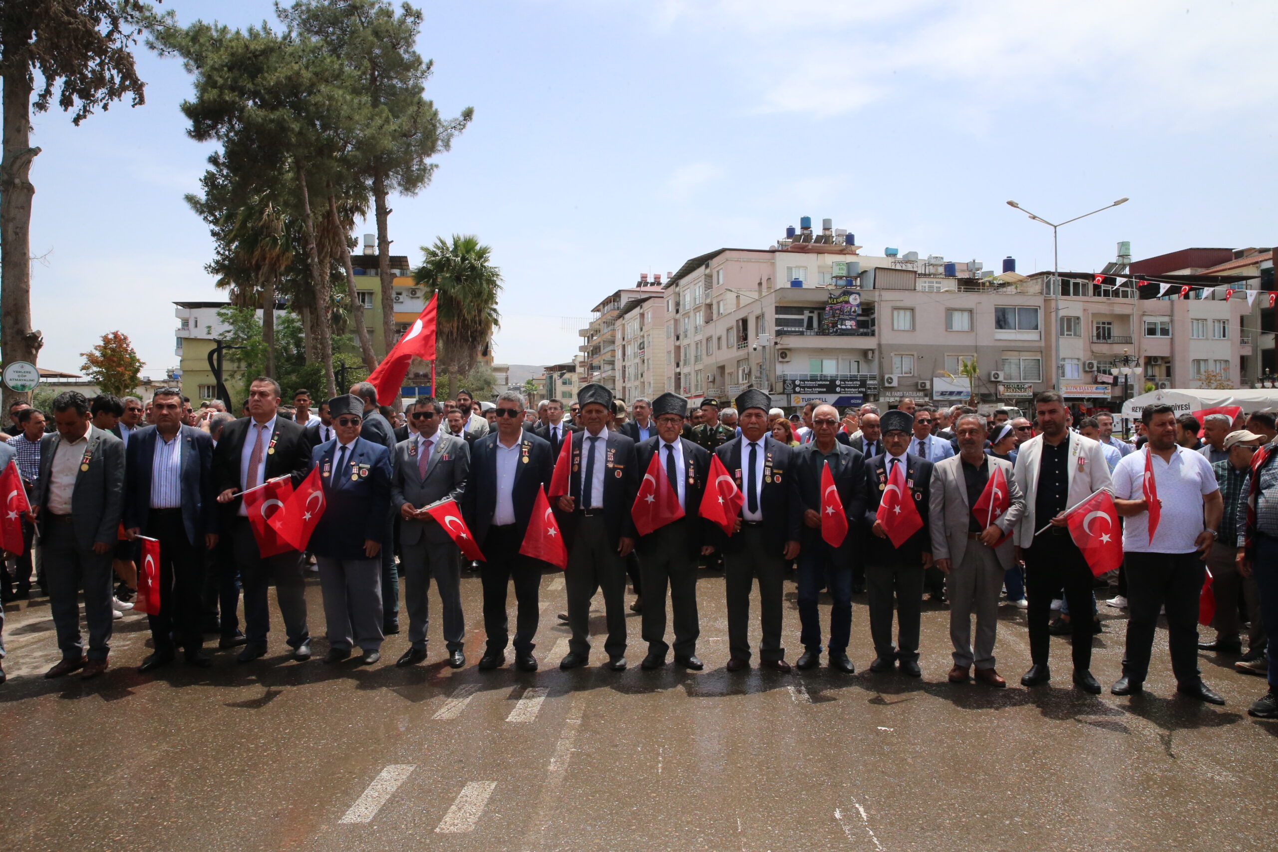 Hatay’ın Reyhanlı ilçesindeki bombalı saldırılarda hayatını kaybedenler anıldı