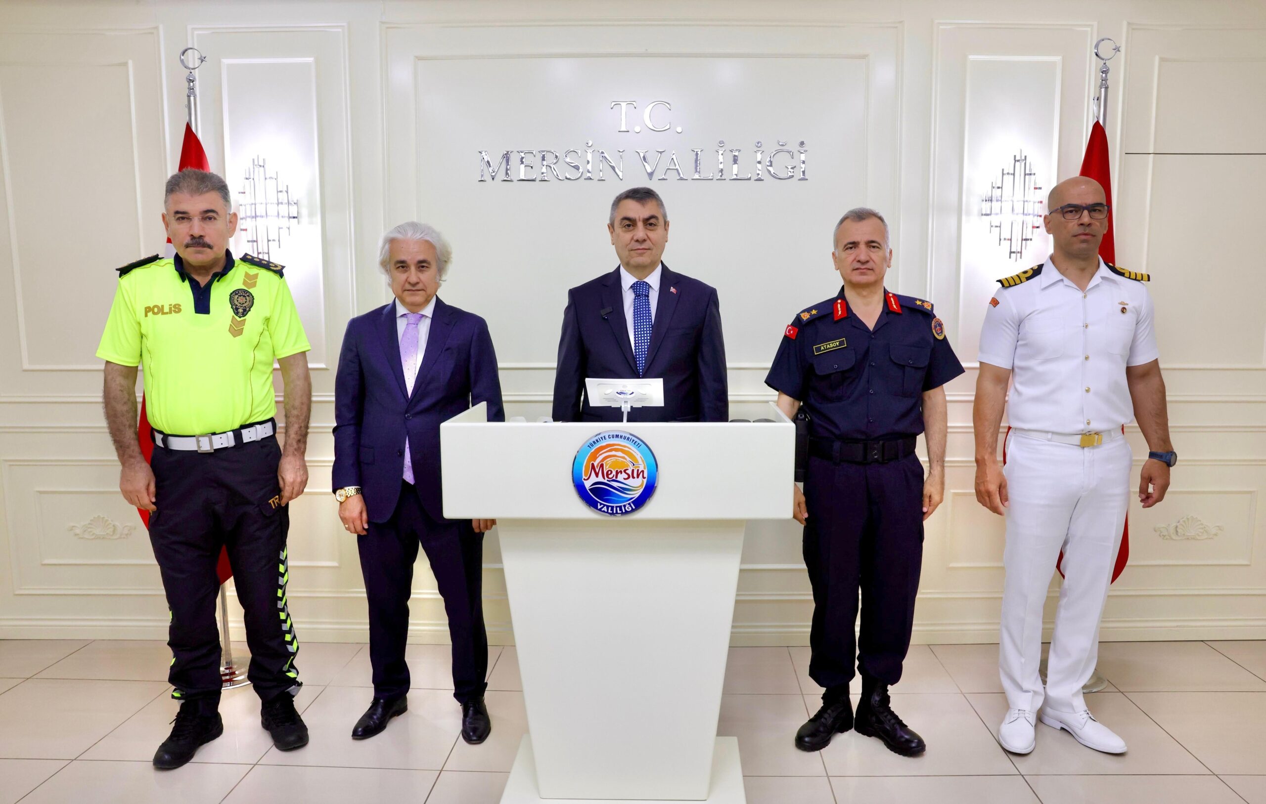 Vali Toros: “Mersin’de suçluların barınmasına asla izin vermeyeceğiz”