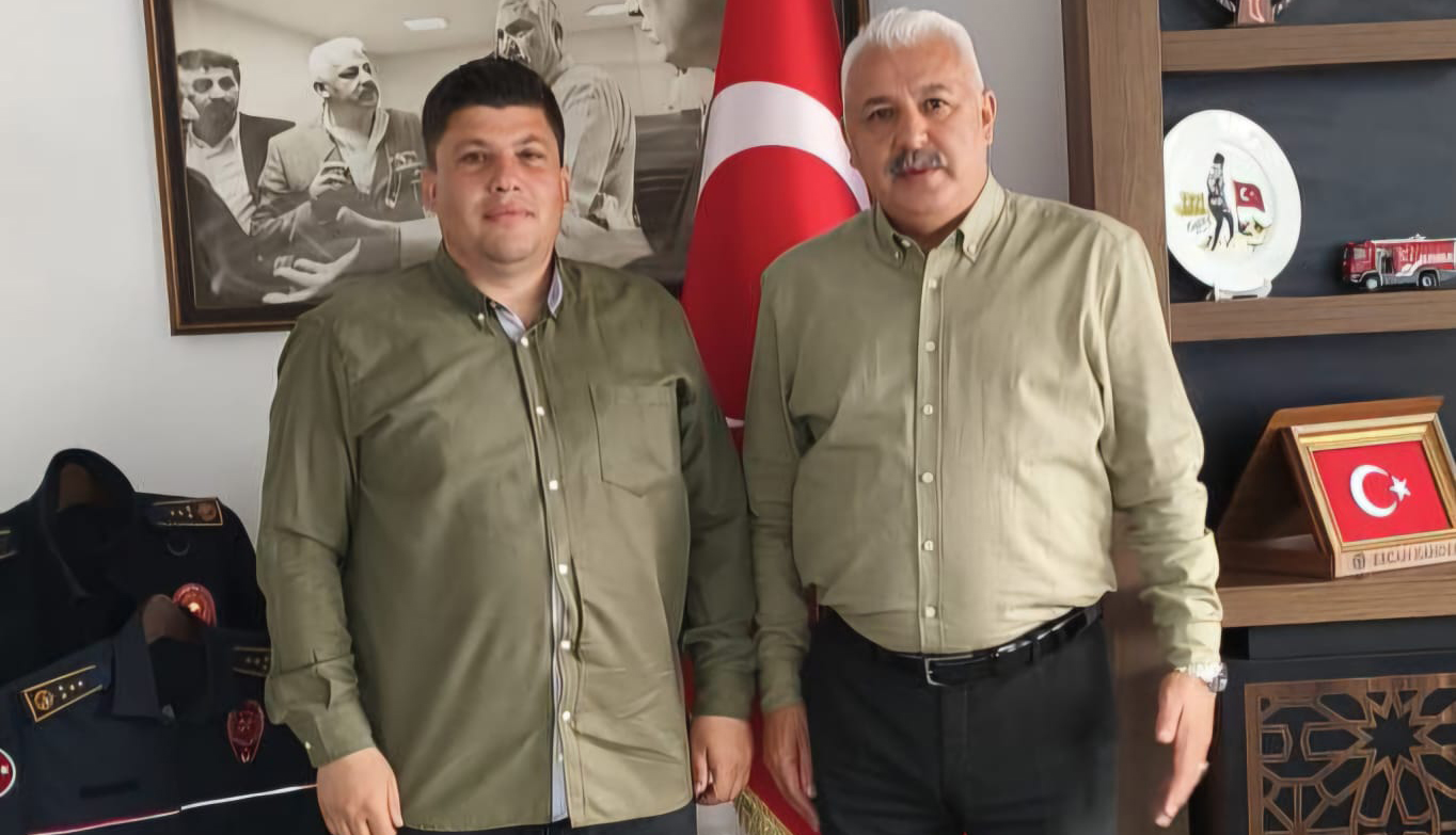 Adana Batmanlılar Derneği Başkanı Abdurrahim Dursun’dan İtfaiye Dairesi Başkanı Ercan Kandemir’e Ziyaret