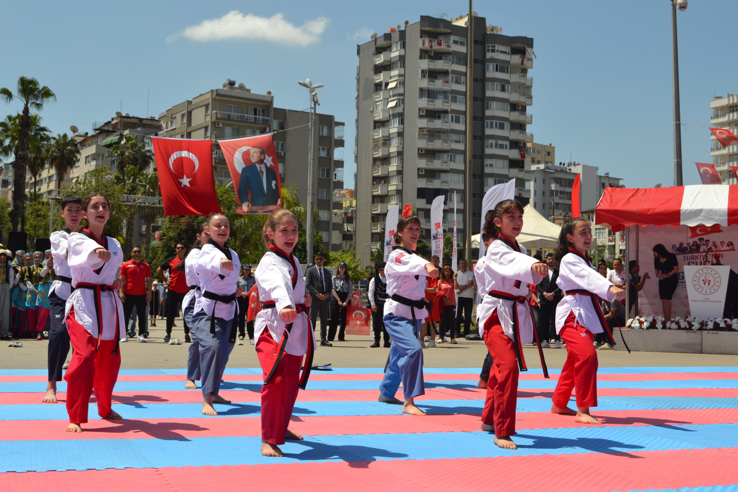 Adana’da 19 Mayıs coşkusu