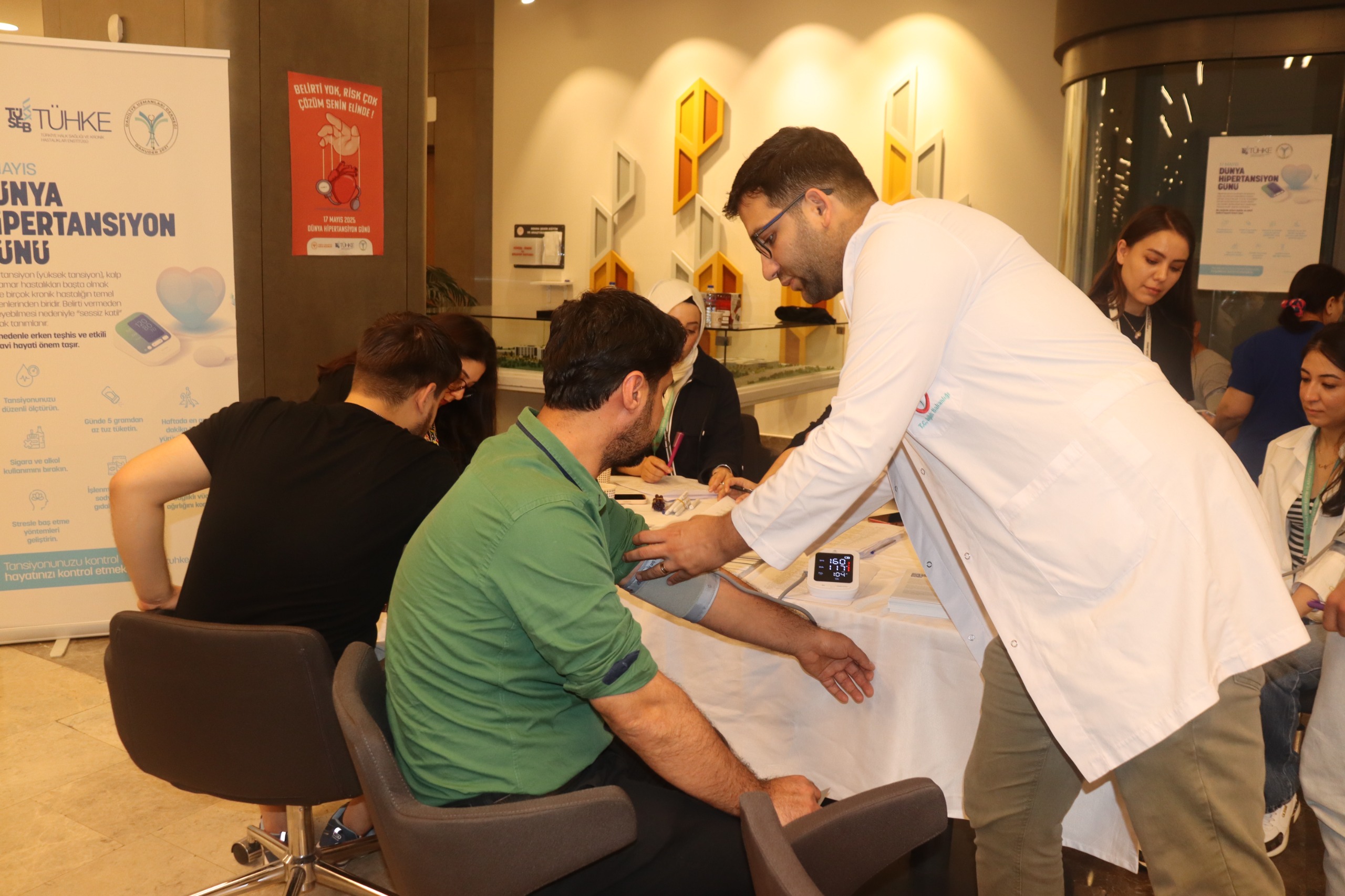 Adana’da Hipertansiyon Günü etkinliği