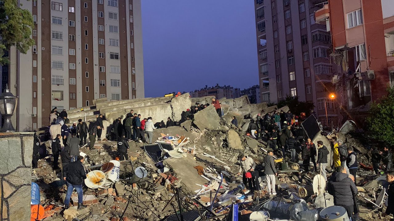 Adana’da depremde yıkılan Zeray Apartmanı ile ilgili 2 sanığın yargılanması sürdü