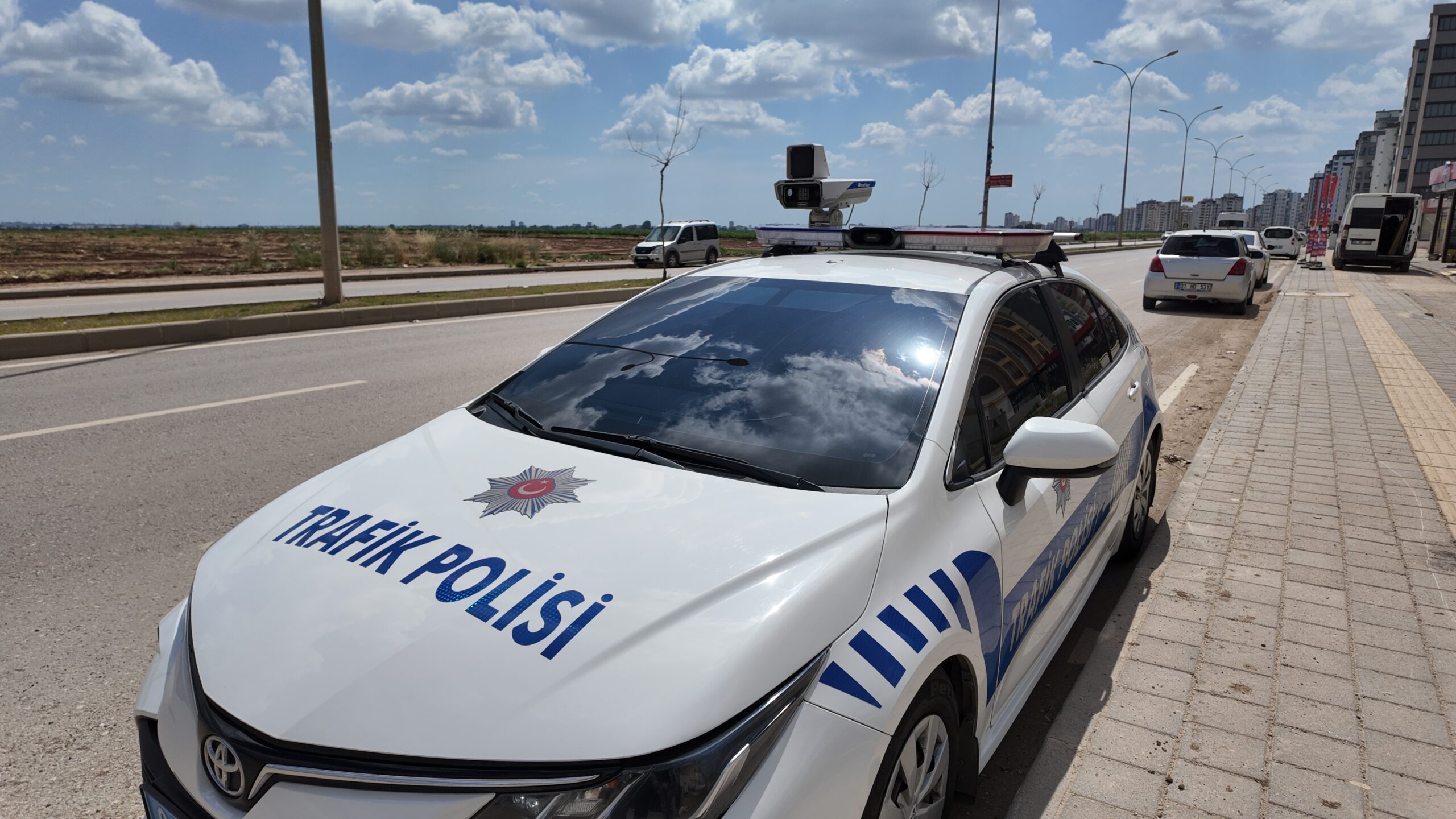 Adana’da hız ihlali, yapay zeka destekli radar cihazıyla tespit ediliyor
