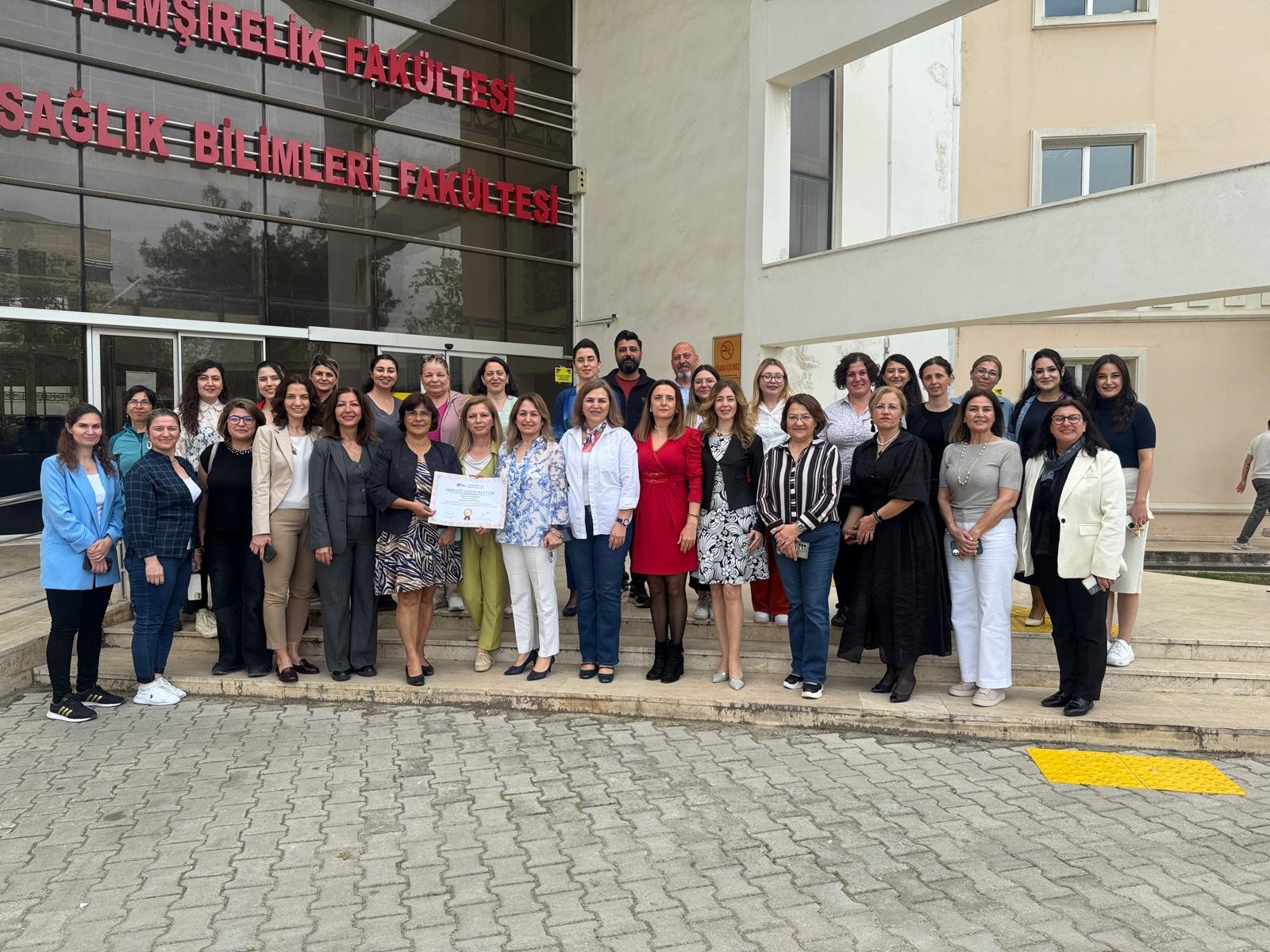 Akdeniz Üniversitesi Hemşirelik Fakültesi’ne 5 yıllık akreditasyon