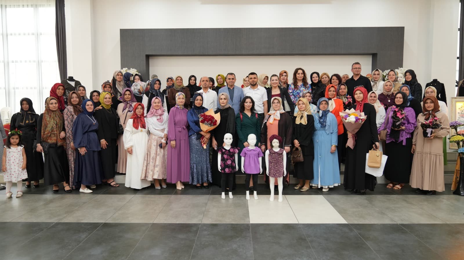 Alanya’da “Kadının İzi Sanatın Sesi” sergisi