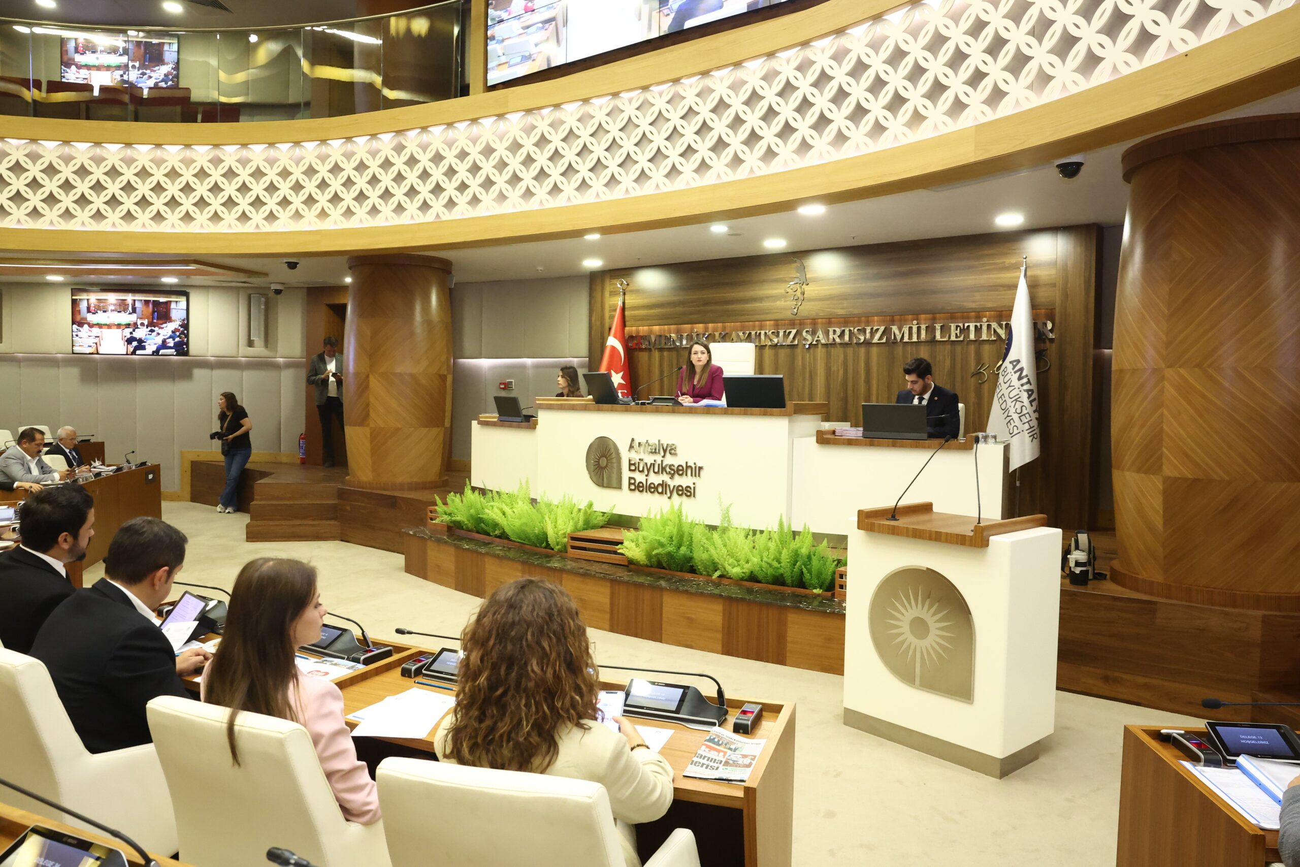 Antalya Büyükşehir Belediyesi’nden yüzde 132’lik bütçe performansı