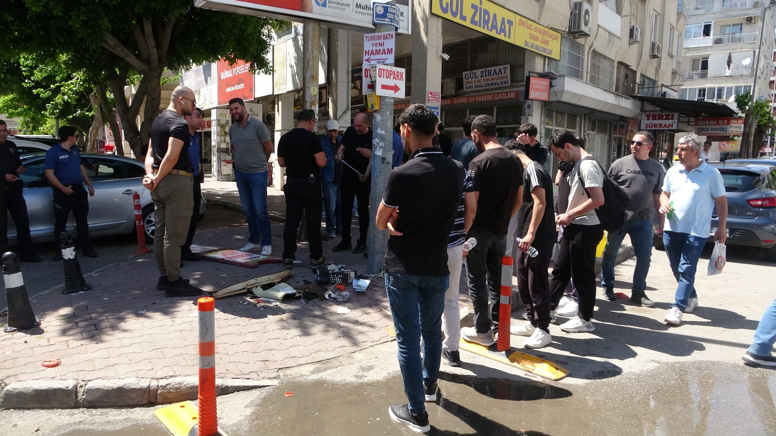 Antalya’da şüpheli çantadan bilgisayar klavyesi çıktı