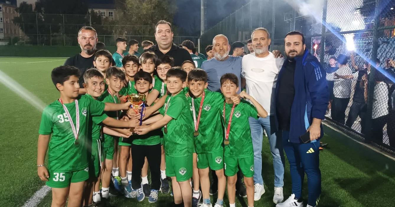 Başkan Bozan, Hedef 01 Spor takımına başarılar diledi