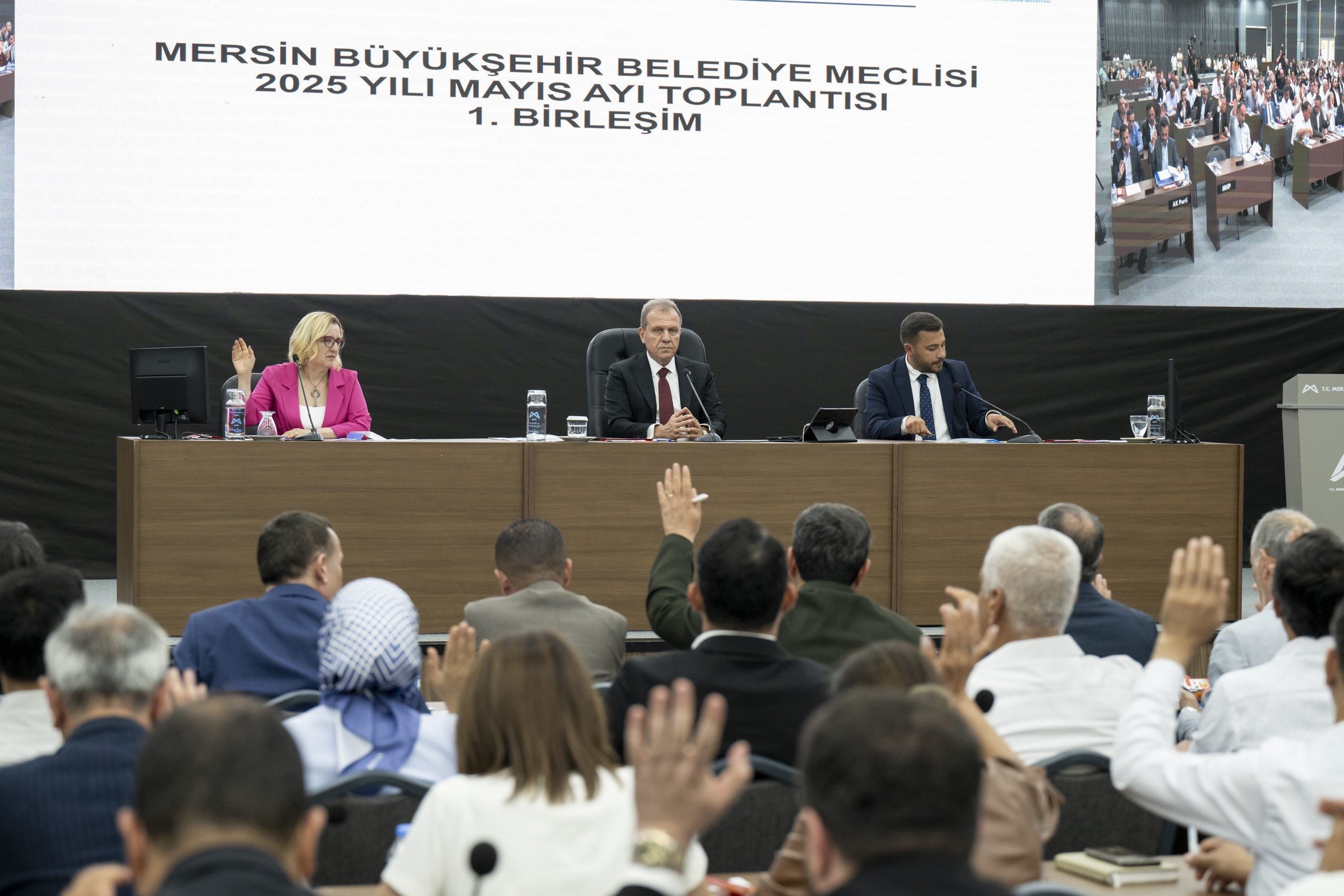 Başkan Seçer: “İtfaiye teşkilatımızın 1 yıl içinde hiçbir eksiği kalmayacak”