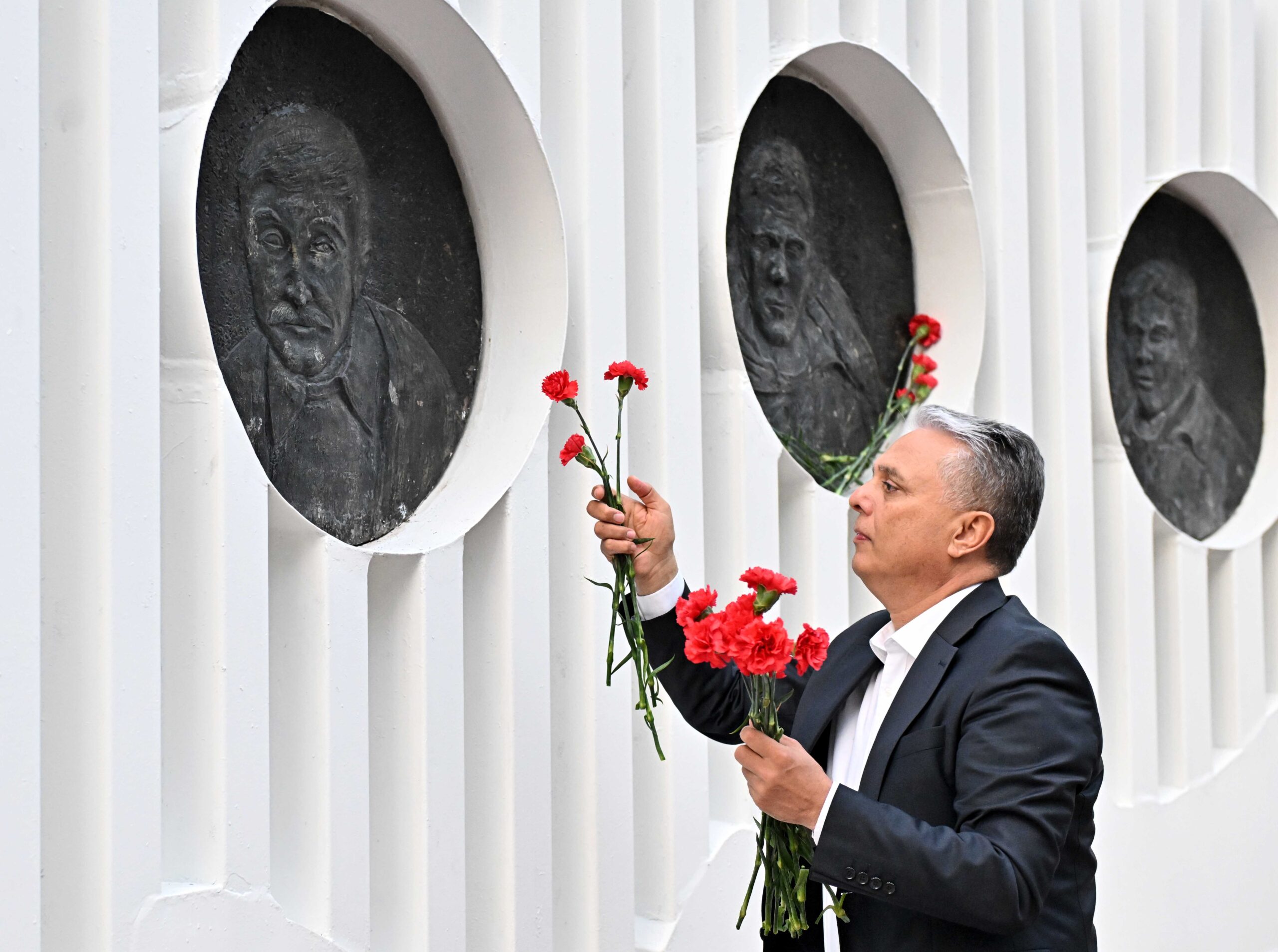 Başkan Uysal: “Tam bağımsız Türkiye mücadelesi devam edecek”