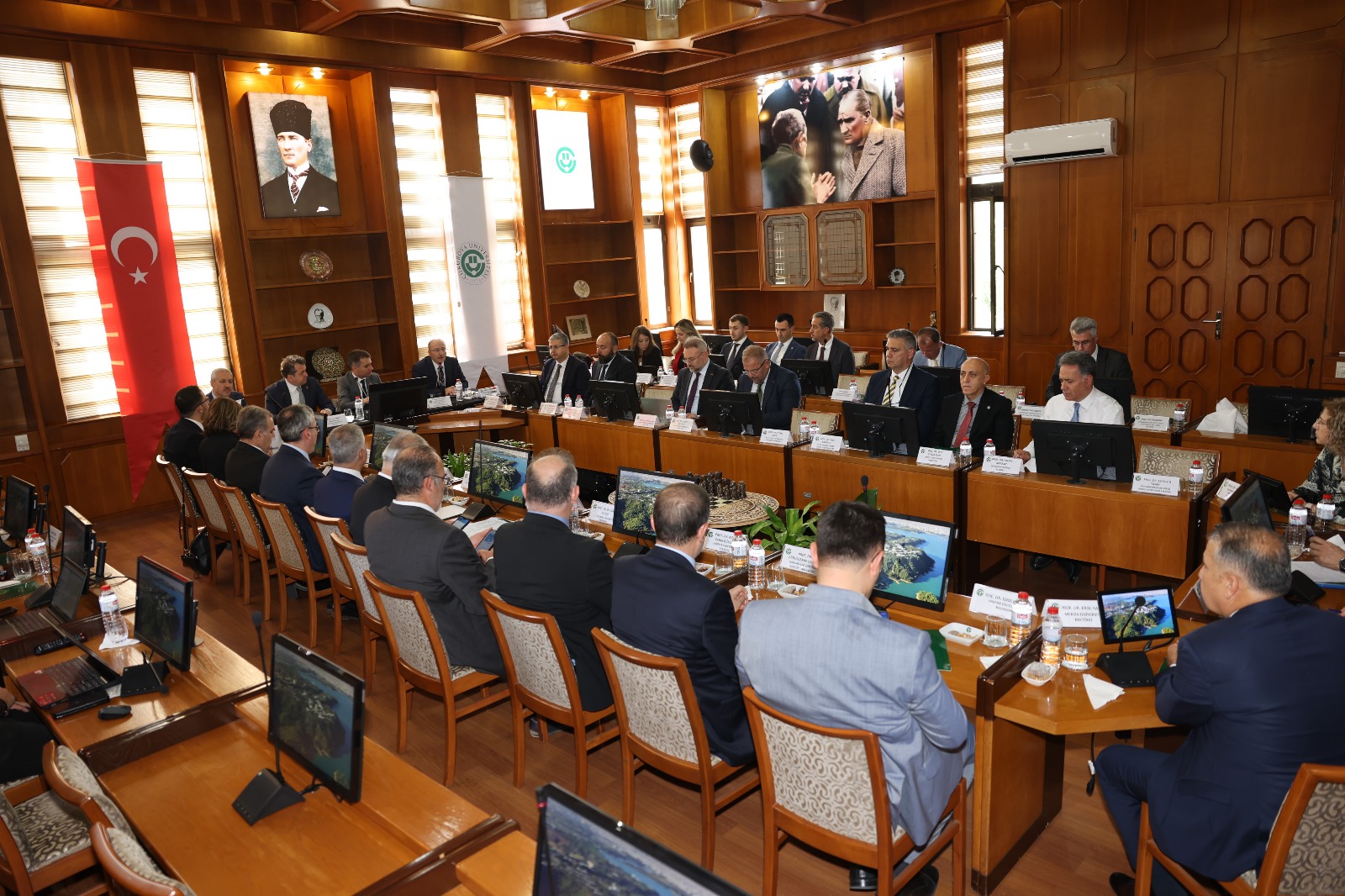 Çukurova Üniversitesi ev sahipliğinde üniversite hastaneleri çalıştayı
