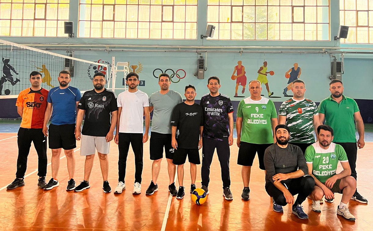 Feke’de voleybol rüzgarı